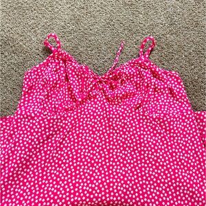 Floaral pink sundress w white flowers